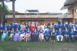 Noticia Graduación Yr 13 Bachillerato CBS 2022