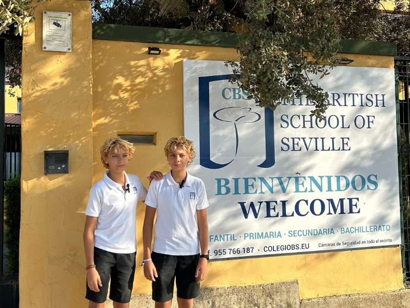 Uniforme de Verano CBS